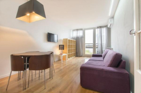 24h check in, AirCon- Free public POOL-FITNESS-SAUNA, Warsaw